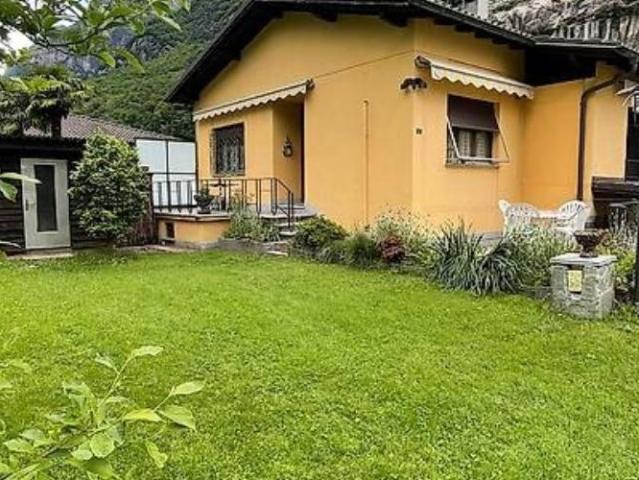 Doppeleinfamilienhaus 4.5 Zimmer