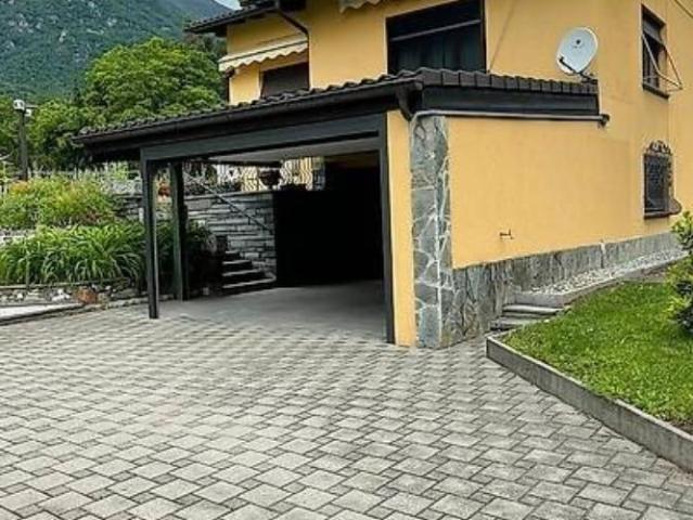 Doppeleinfamilienhaus 4.5 Zimmer