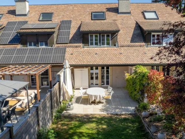Doppeleinfamilienhaus 5.5 Zimmer