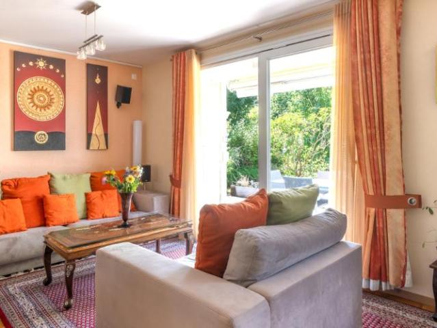 Doppeleinfamilienhaus 5.5 Zimmer