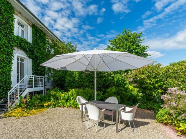 Doppeleinfamilienhaus mit Charme und exzellenter Verkehrsanbindung
