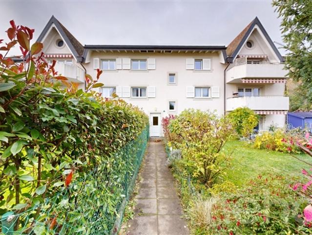 Doppelhaus im Obergeschoss in Lonay – Kleine Luxus Eigentumswohnung