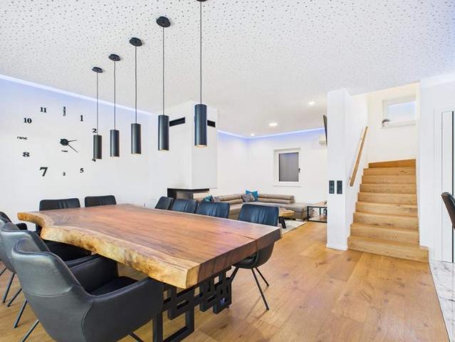 Doppelhaus in ruhiger Lage Top Ausstattung