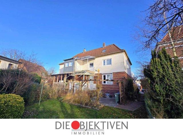 Doppelhaushälfe in bevorzugter, stadtnaher Wohnlage