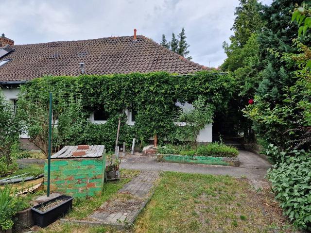 Doppelhaushälfte mit Garten und Top Anbindung in Teltow