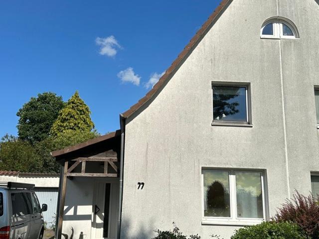 Doppelhaushälfte mit schönem Grundstück vermietet