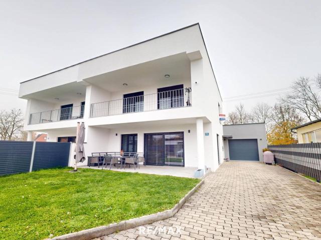 Doppelhaushälfte mit Stil – optimaler Grundriss in begehrter Lage!