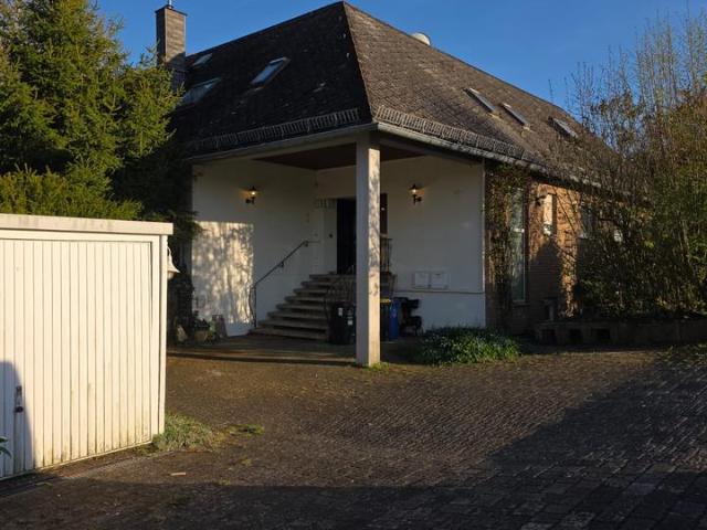 Doppelhaushälfte für 350.000,00 Euro in Biebern