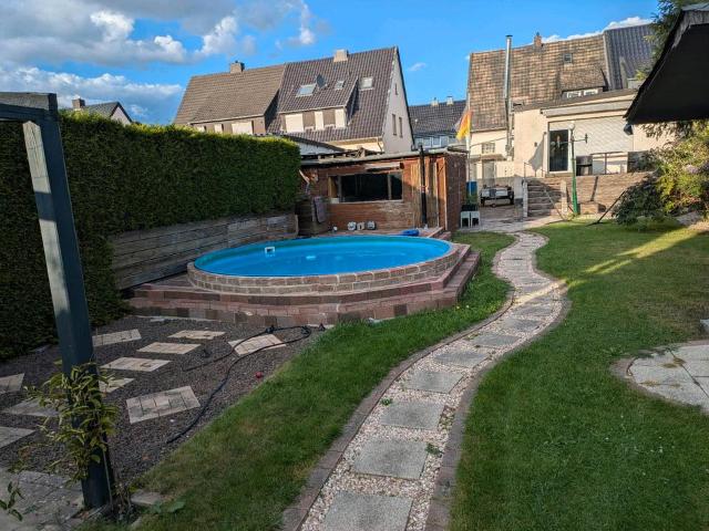 Provisionsfrei Doppelhaushälfte im Norden zu verkaufen