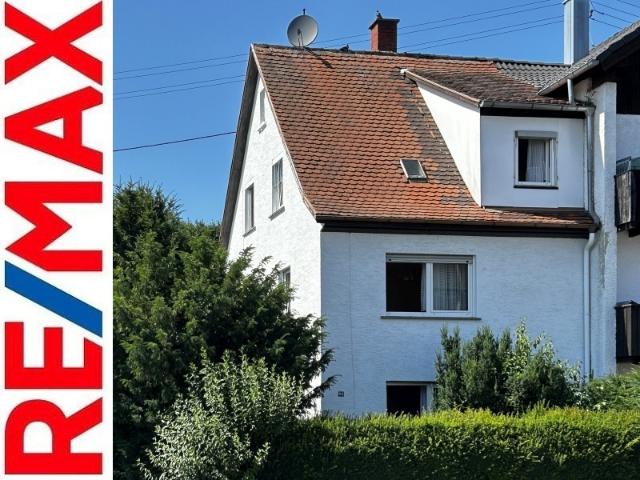 Doppelhaushälfte in Erbach mit herrlichem Garten