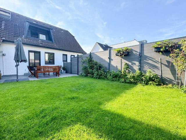Doppelhaushalte komplett saniert in Top Lage!