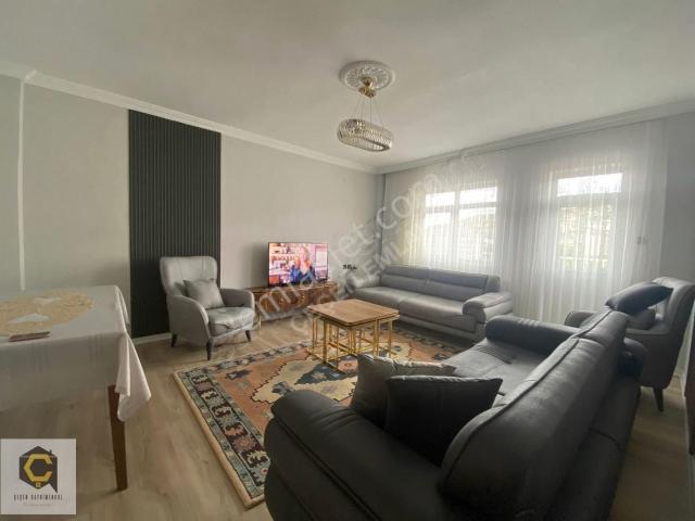 Dört Yol Mevkide 135 M2 Eşyalı Satılık 3+1 Daire