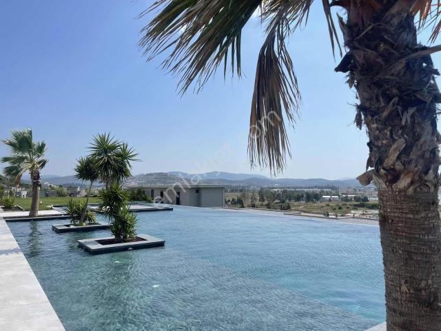 Dörttepe Havuzlu Site İçinde Satılık Eşyalı 2+1 Fırsat Daire