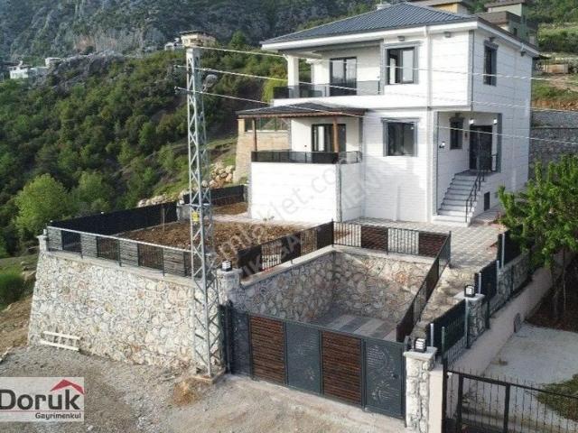 Doruktan Torosların Gözde Yaylası Soğucakta Ultra Lüks 4+1 Villa