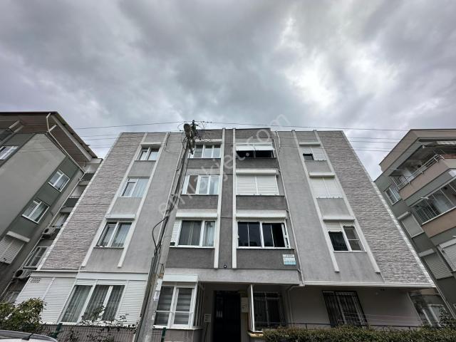 Dora Dan Altınkum Pazar Sokağında Satılık Geniş 2+1 Arakat Daire