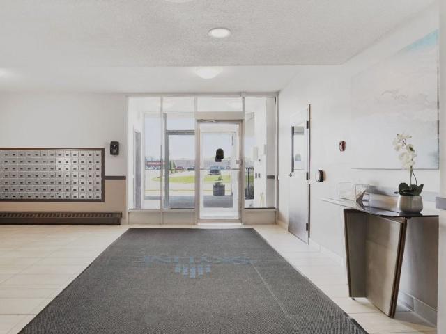 Doral Tower Apartments 1 Bedroom Apartment for Rent at 100 Lancaster Dr, Welland, ON L3C 6M1