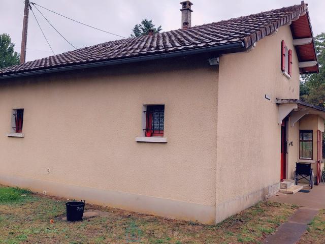 Dordogne Ancienne maison garde barrière
