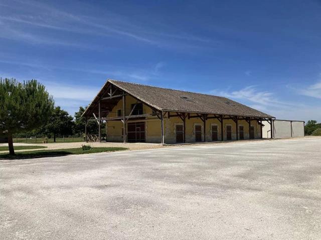 Dordogne: Ecurie