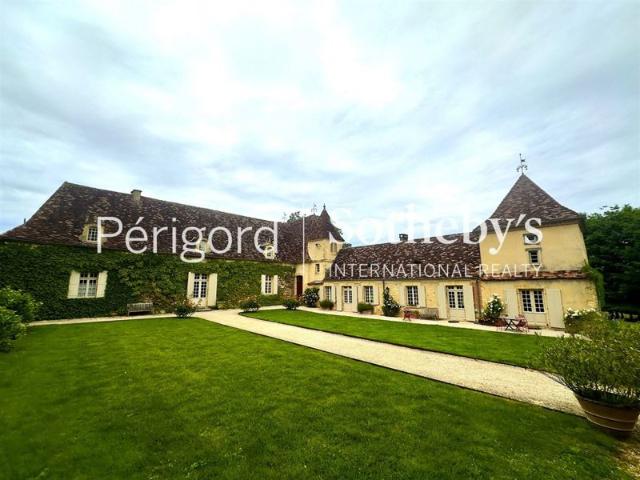 Dordogne Périgord Noir Élégante Chartreuse et son Domaine Excl