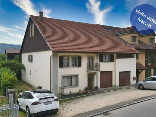Dorfhaus mit 8 Zimmern in Villeneuve / FR