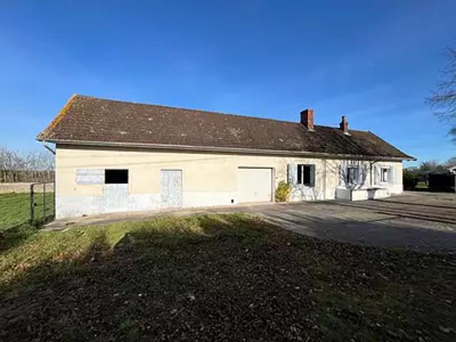 Dornes 58390 Achat / Vente maison 4 pièces t4 au dernier étage cave