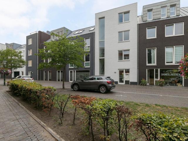 Dorpsstraat 86