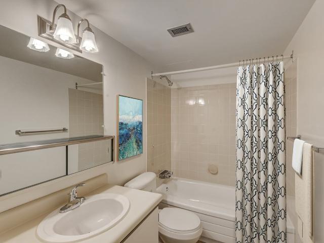 Dorsett Square 1 Bedroom Apartment for Rent at 1339 15 Ave Sw, Calgary, AB T3C 3V3 Beltline