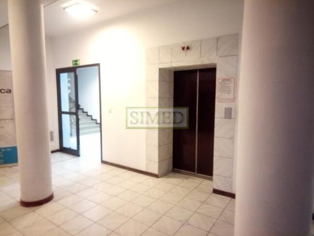 Dostęp 24h, parking, recepcja, ochrona Wola