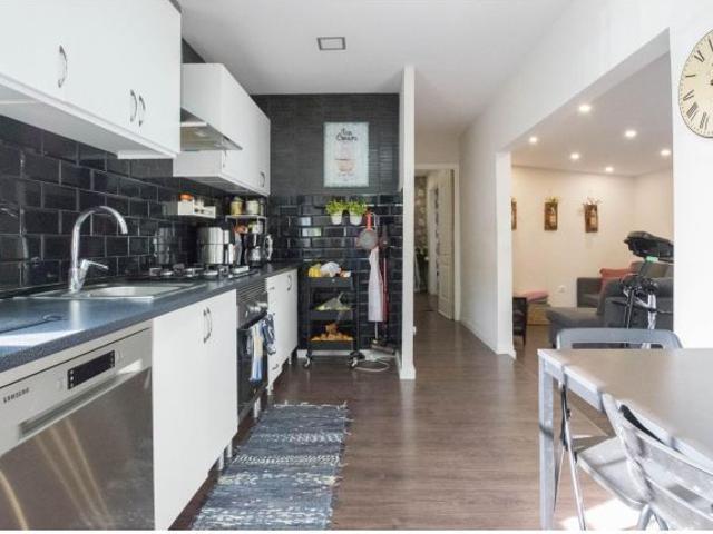 DOS CASAS EN MONTE XALO – PARCELA URBANA DE 1.500 m²
