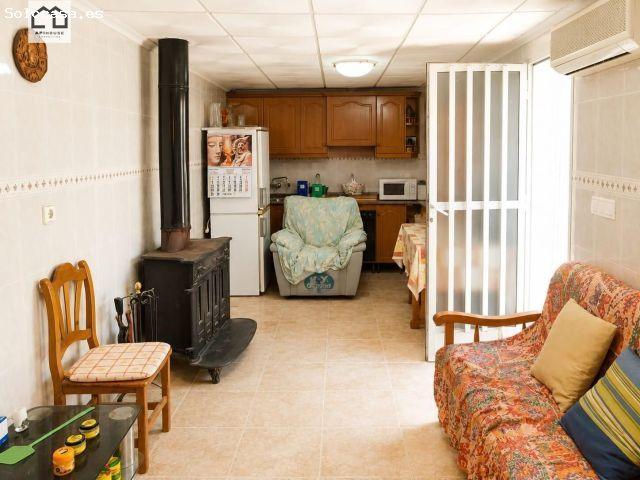 Dos viviendas con patio, cochera y más de 500 m2 en Benejúzar. Una oportunidad con infinitas posibil
