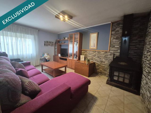 Dos Viviendas, Jardín Urbano Y Gran Potencial en Pedroso Narón