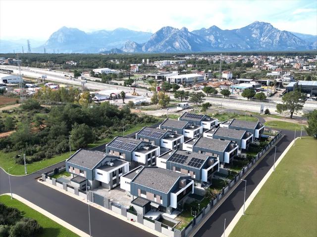 Dosemealti, Yeşilbayır, Döşemealtı, Antalya, 240 m2
