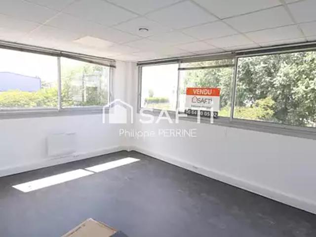Douvres la Délivrande 14440 Location divers 1 pièce parking