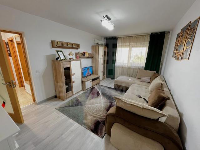 Doua Camere Decomandat Etaj2 Mobilat Utilat Zona Intim