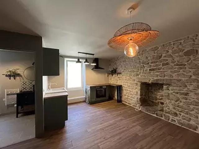 Douarnenez 29100 Location appartement 2 pièces t2 au dernier étage