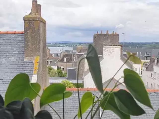 Douarnenez 29100 Location appartement 2 pièces t2 au dernier étage