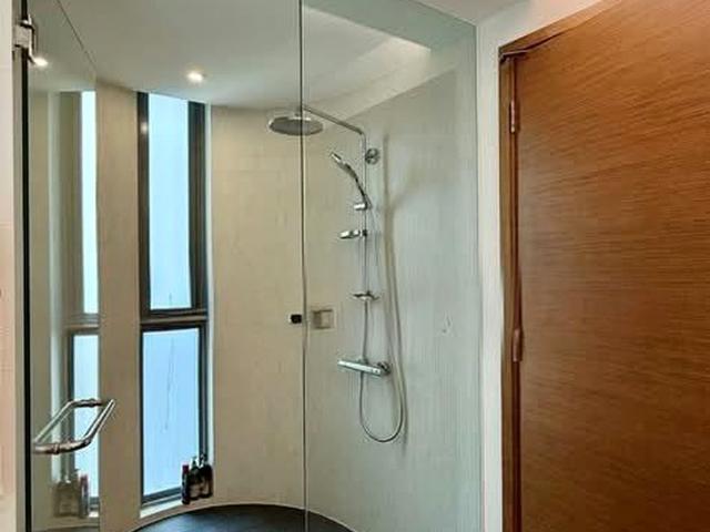 Double Bay Residences D18, Condominium
