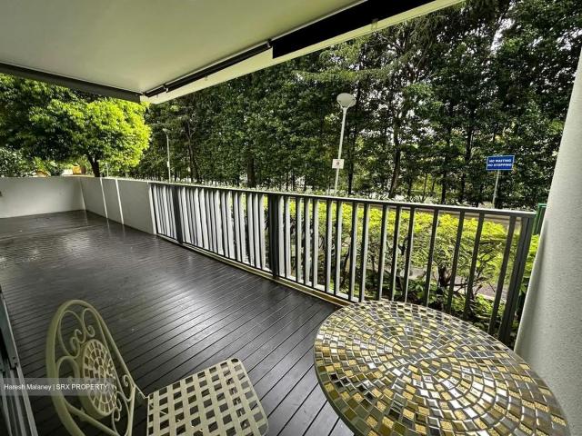 Double Bay Residences D18, Condominium
