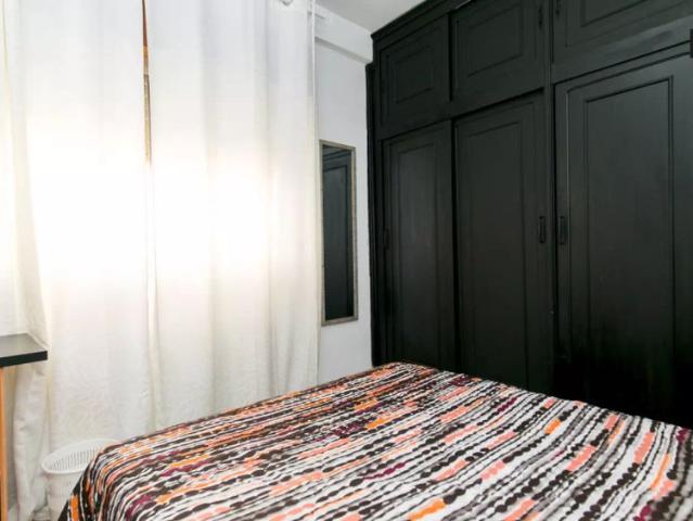 Double bed in Room in a shared 4 bedroom apartment for rent in Centro Sagrario, smoking allowed balcony