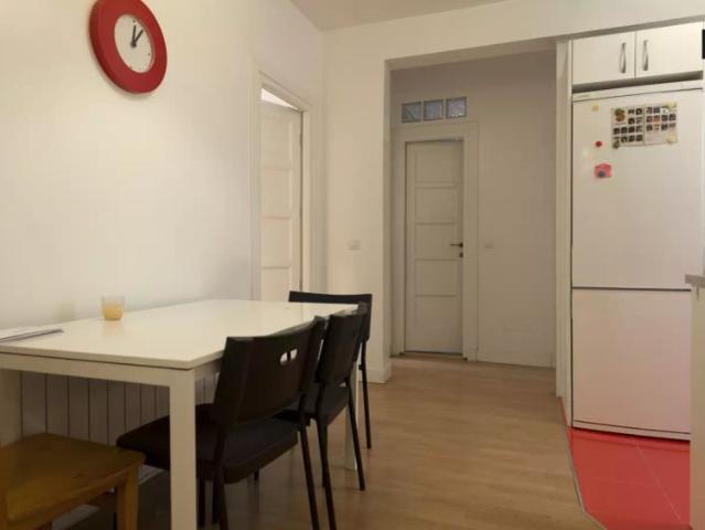 Double bed in Room in a shared 4 bedroom apartment for rent in Embajadores, perfect for professionals and students