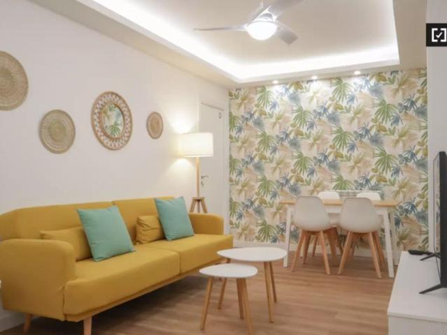 Double bed in Room in a shared 4 bedroom apartment for rent in Getafe, bills included, only students