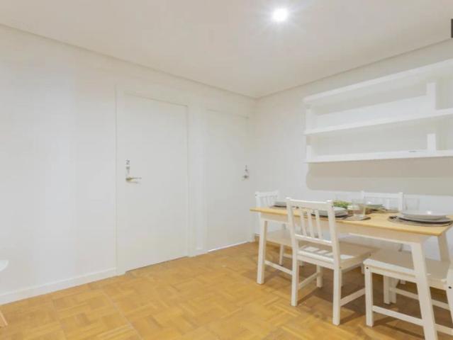 Double bed in Room in a shared 5 bedroom apartment for rent in Sant Antoni, professionals only