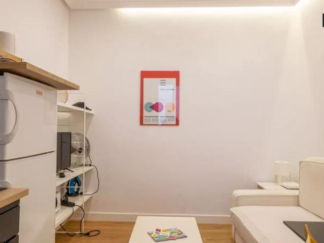 Double bed in Room in a shared 6 bedroom apartment for rent in Alcalá de Henares, only students