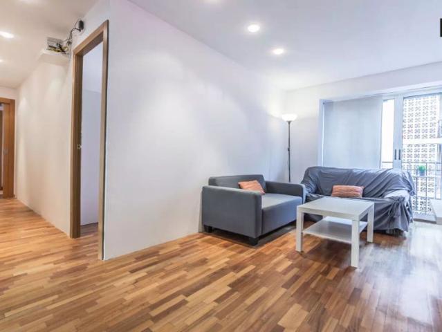 Double bed in Room in a shared 6 bedroom apartment for rent in Els Orriols for students