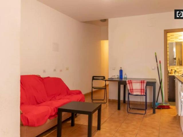 Double bed in Rooms for rent in cosy 4 bedroom apartment in Centro