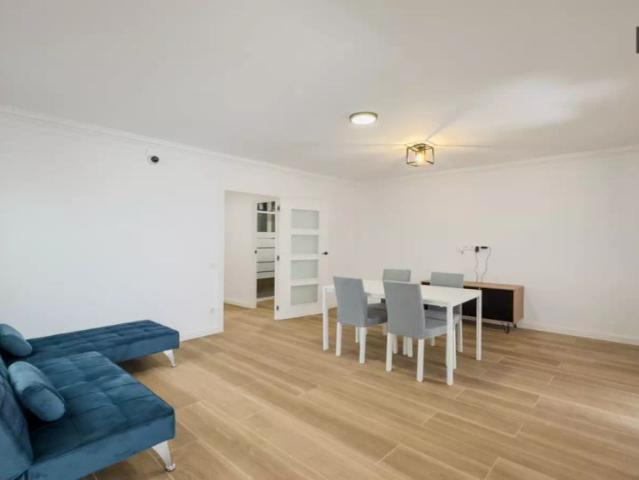 Double bed in Rooms for rent in shared apartment in Barcelona L'Hospitalet de Llobregat