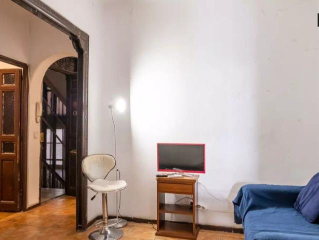 Double bed in Rooms for rent in 8 bedroom apartment near Universidad Pontificia Comillas in Argüelles