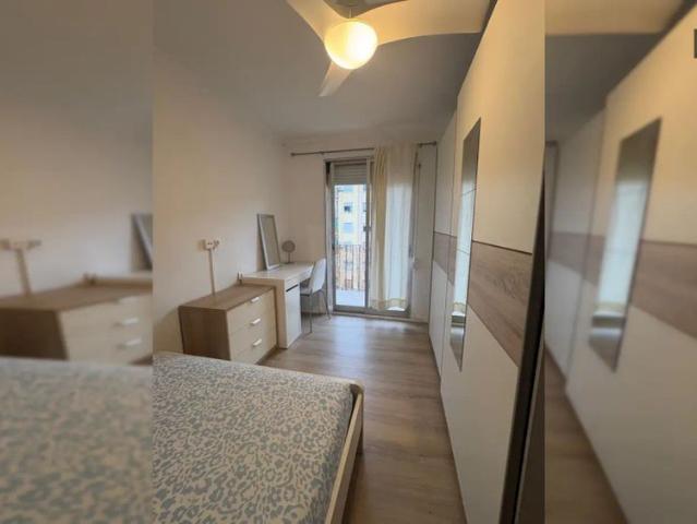 Double bed in 3 bedroom apartment for rent in Aiora with bills included