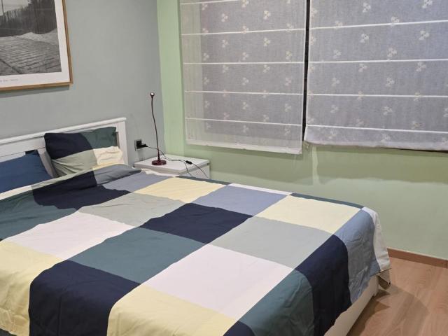 Double bedroom in 3 bedroom house