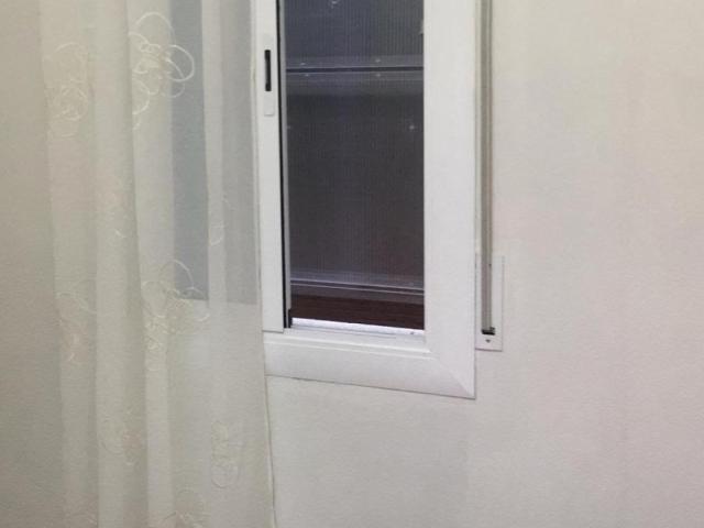 Double bedroom in a 3 bedroom apartment near El Carmel metro station